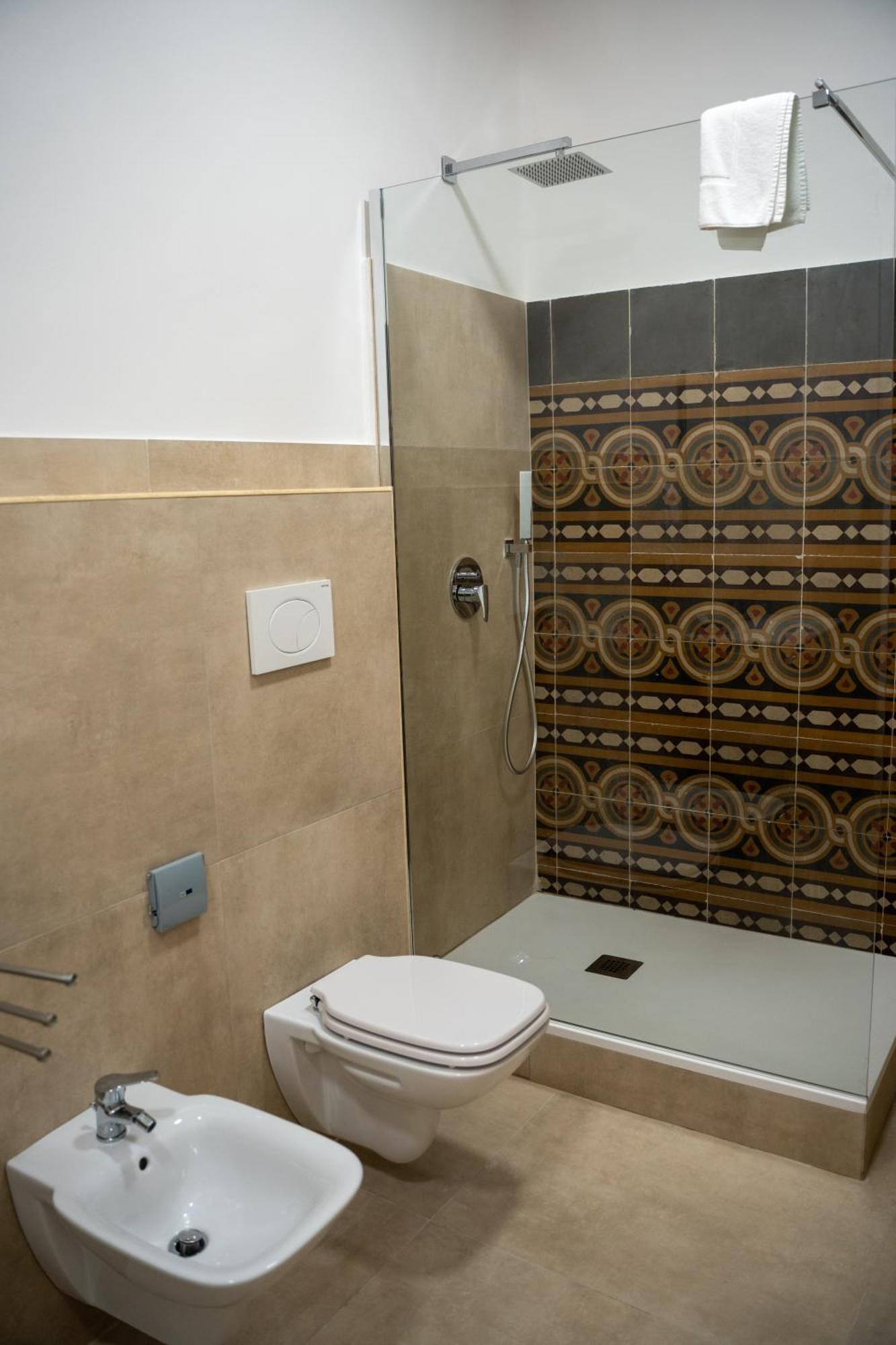 Principe Amedeo 93 Bed & Breakfast Bari Exterior photo